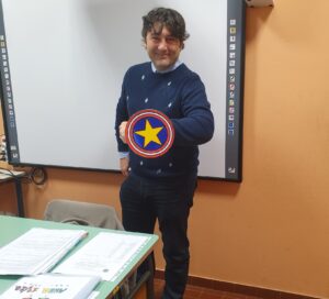 Saverio Cazzoli con lo scudo di Capitan America